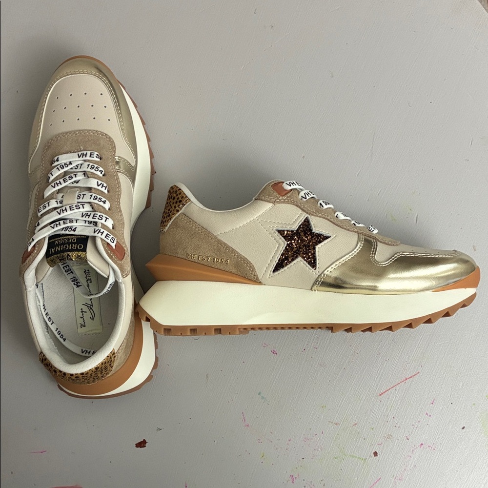 Vintage Havana NWT blush leopard calf hair star platform sneakers